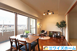 角部屋　メゾンドール瓢箪山・309号室 ‐ 4DKのリビング/ダイニング