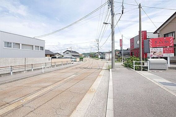 前面道路含む現...