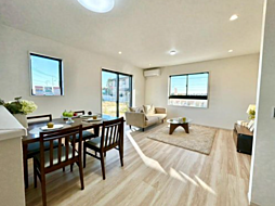 リビング/ダイニングの画像