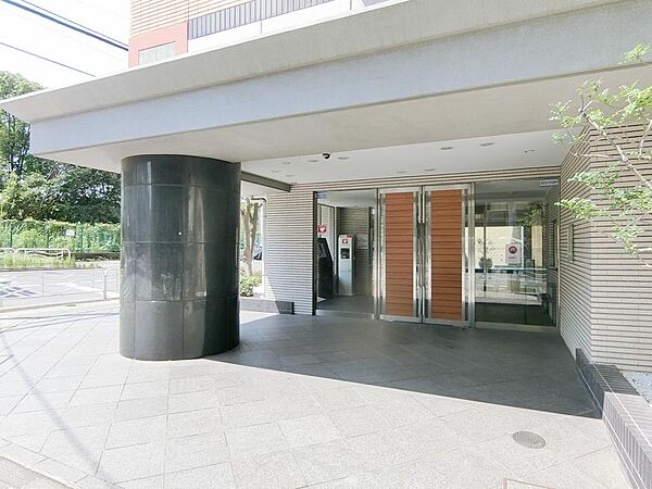 エントランスを拡大表示