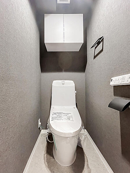 すっきりとしたデザインで、快適にご利用いただけるトイレです。