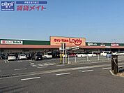 ぎゅーとらラブリー伊賀小田店 760m
