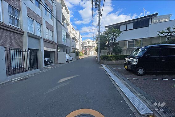 敷地の北側前面...
