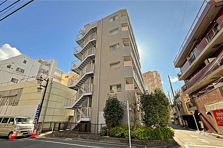 エヴェナール東中野の外観(北西側から)