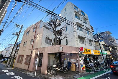 外観：ヤマキ荻窪マンションの外観（北東側から）