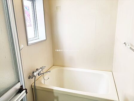 窓付きで換気も良好