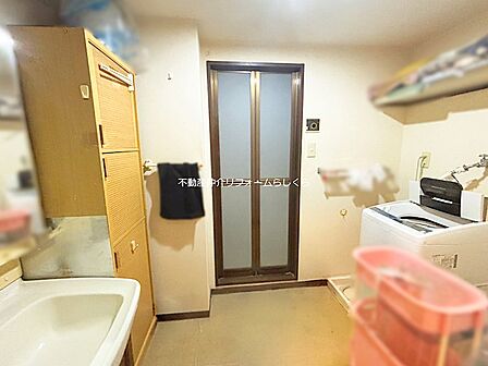 ゆとりある洗面室