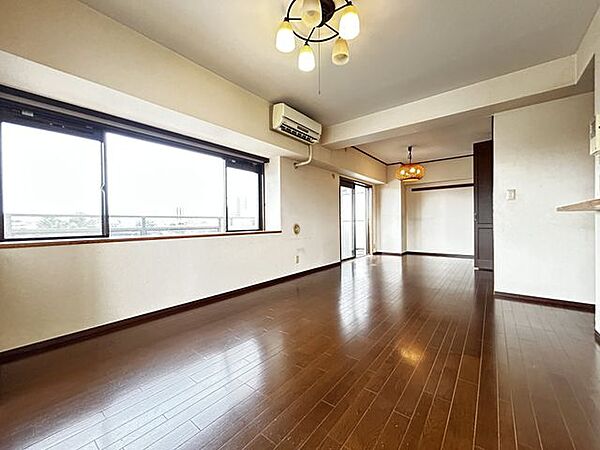 室内を拡大表示