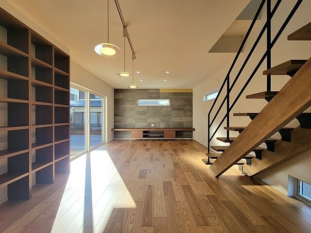 リビング/ダイニング 高知市朝倉本町1丁目