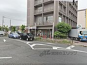 セブンイレブン　奈良芝辻町店まで550メートル