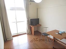 レオパレスナップロイヤル 207 2階1Kのリビング/ダイニング