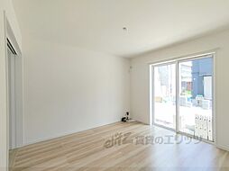 近鉄奈良線 近鉄奈良駅 徒歩17分の賃貸アパート 1階1LDKのリビング/ダイニング