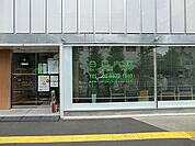先生も看護士も優しく、先生の説明も丁寧で安心して通えます。来院する方が多いため待ち時間が長いのが数少ない欠点です。