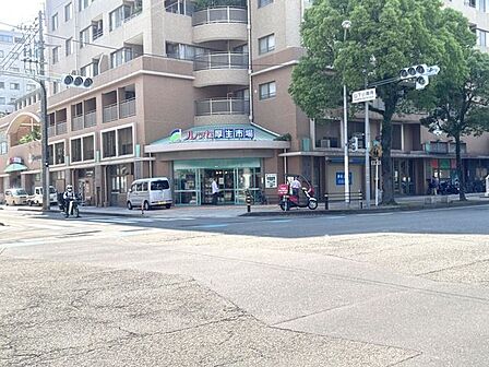 フレッセ厚生市場 高見馬場店 190m