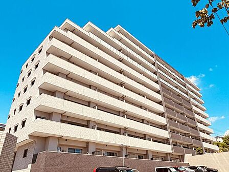 陽当り・通風に恵まれた総戸数の多い築浅分譲マンション。管理体制も良好で安心の住環境。
