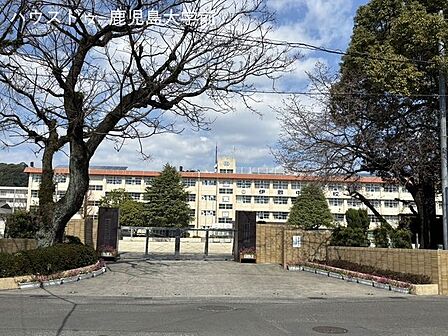 鹿児島市立伊敷中学校 600m