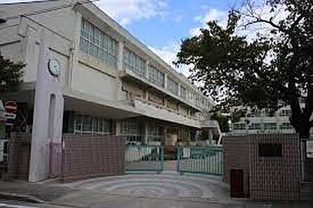 名古屋市立上野小学校 徒歩10分。 800m