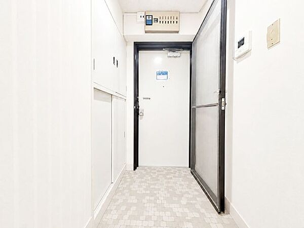 玄関を拡大表示