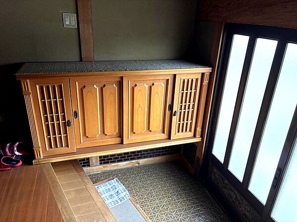 玄関を拡大表示