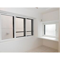 ピュア東彩館 VI 1階1Kのリビング/ダイニング