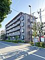 徒歩5〜8分に...