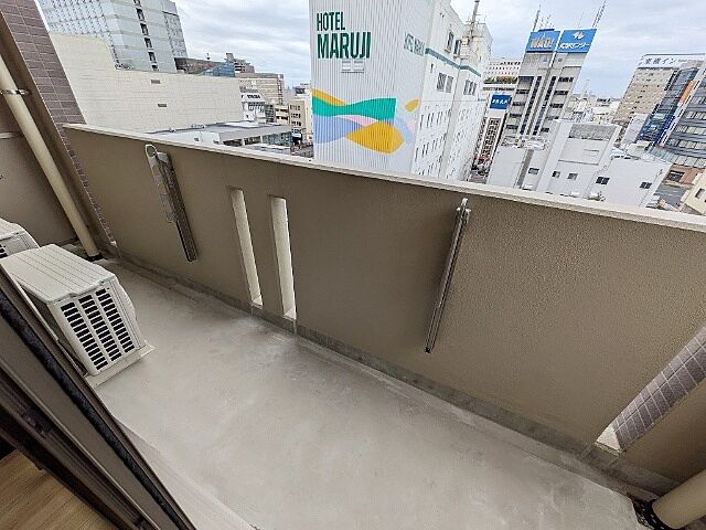 バルコニー