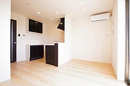 ウィングスコート 202 2階1LDKのリビング/ダイニング