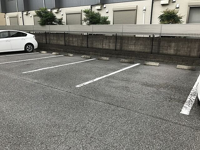 13 / 16