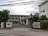周辺：横須賀市立鶴久保小学校（130m）