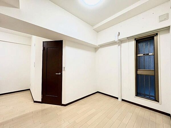 洋室を拡大表示