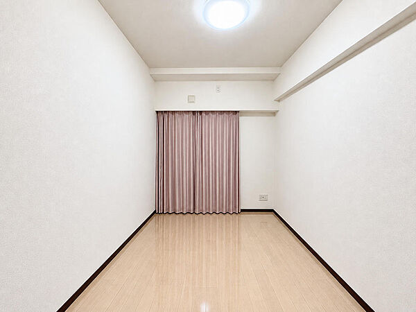 洋室を拡大表示