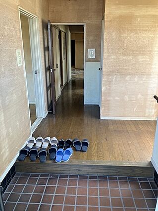 2階玄関