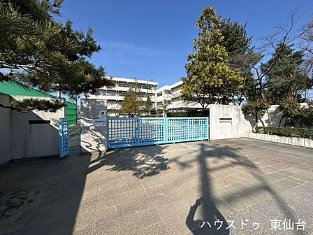 仙台市立郡山中学校 1160m