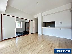 ペルル高砂 3SLDKのリビング/ダイニング