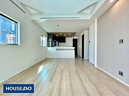 GRANFELIDIA多賀城町前 4LDKのリビング/ダイニング