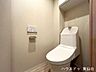 トイレ：トイレはシンプルなデザインでお掃除もしやすそうです♪