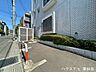 外観：前面道路含む現地写真
