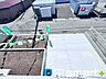 外観：〜お庭もある余裕の敷地〜 ・広々した敷地にはお庭もご用意。お庭があるだけで余裕を感じますね。 ・防草シートや人工芝の敷設などのオプションもお気軽にご相談くださいませ。 