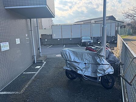 ■バイク置き場もあり