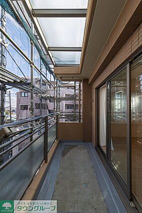 広々としたバル...