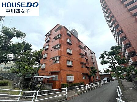 ◇外観◇名古屋市営地下鉄名城線「熱田神宮西」駅まで徒歩6分の好立地です♪ペット飼育可で公園と緑に囲まれた閑静な住宅地です♪