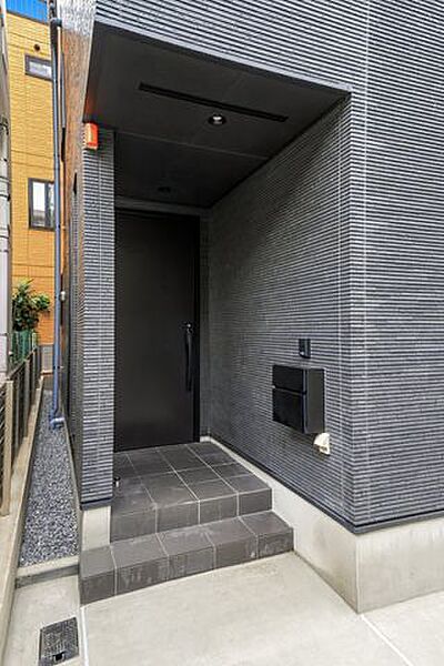 玄関を拡大表示