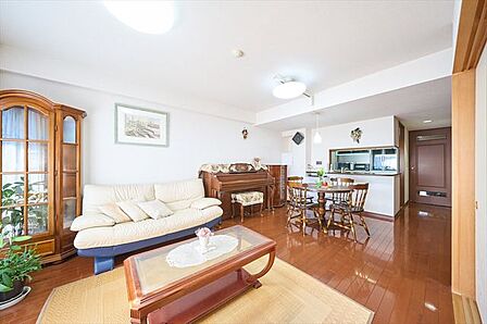 きれいにお住まいです。ご内見は住友林業ホームサービス(株)まで!