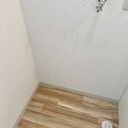 ネクサス小雑賀 202 2階2DKのリビング/ダイニング