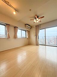 クリスタルマークス 12階3LDKのリビング/ダイニング