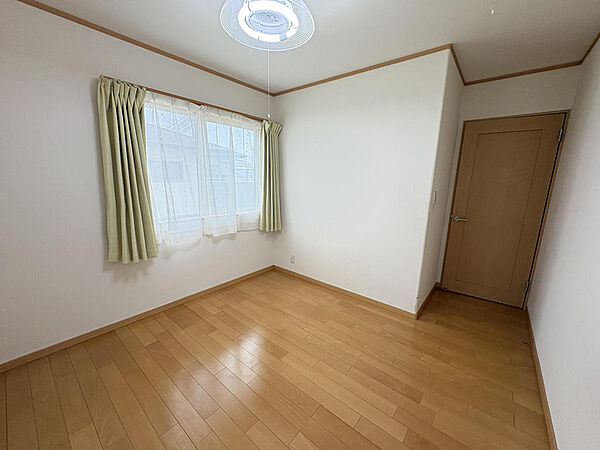 洋室を拡大表示