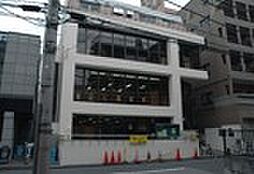【図書館】鶴巻図書館まで217ｍ