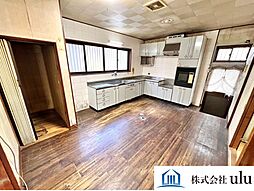 五条市岡町 5LDKのリビング/ダイニング