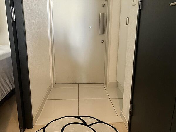 玄関を拡大表示