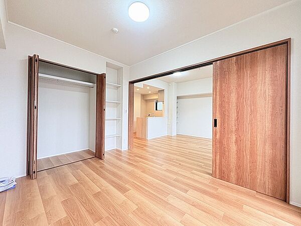 寝室を拡大表示
